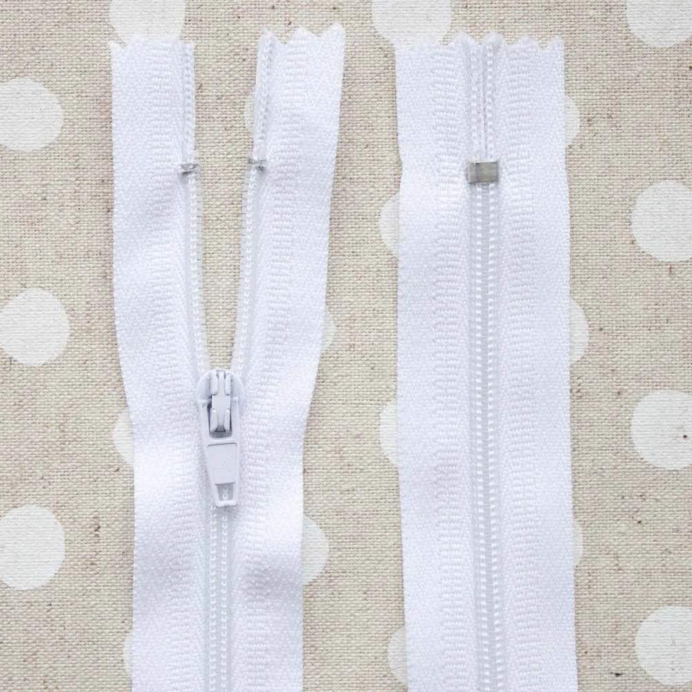 7" (18cm) Zip