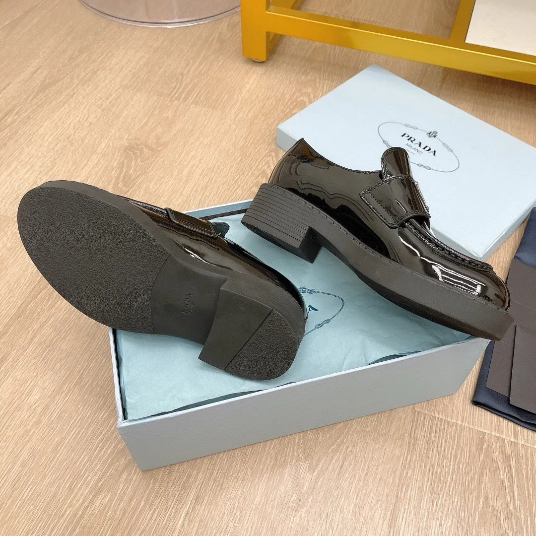 SE1510 Prada Chocolate Patent Leather Loafers / Size5-10