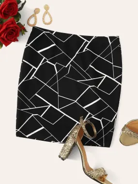 SHEIN Plus Geo Print Skirt