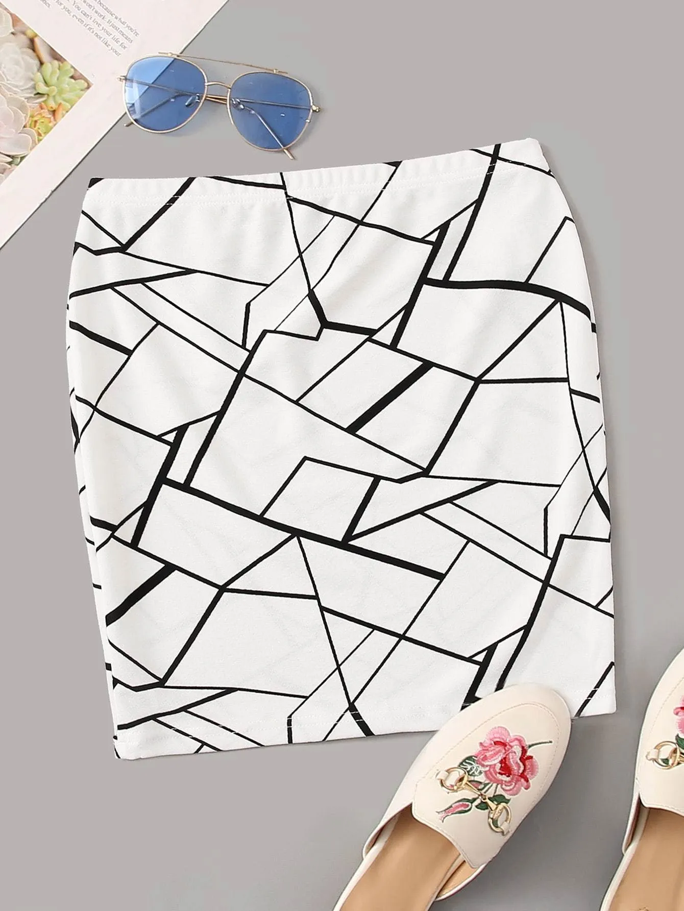 SHEIN Plus Geo Print Skirt