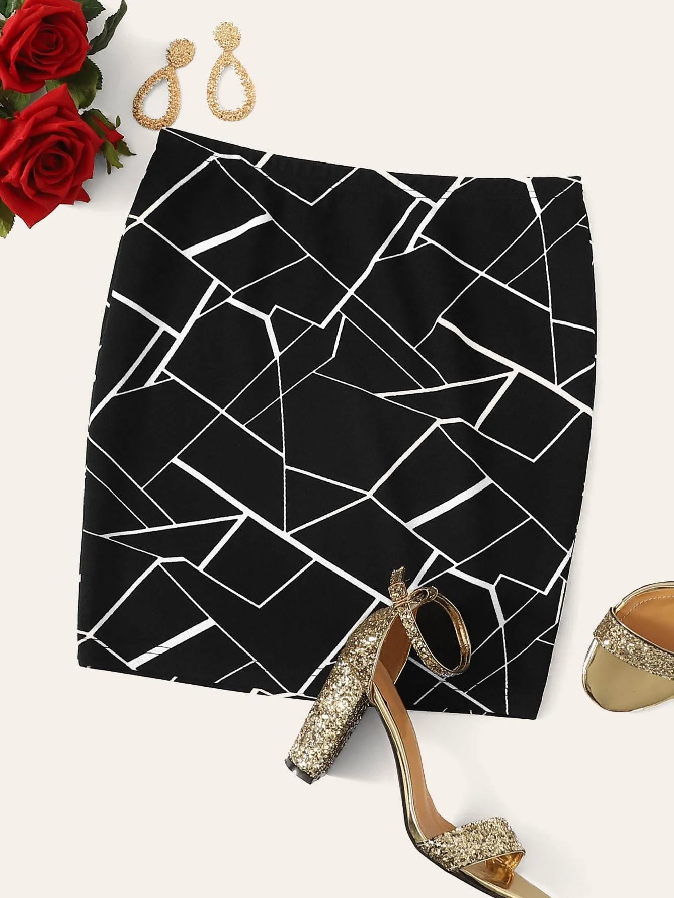 SHEIN Plus Geo Print Skirt